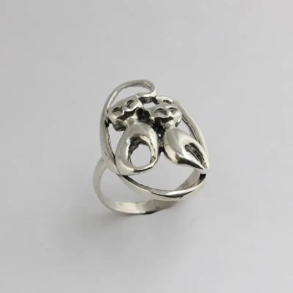 Кольцо из серебра 925 пробы